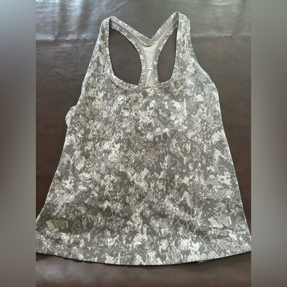Lululemon Snakeskin Print Tank - Picture 1 of 3